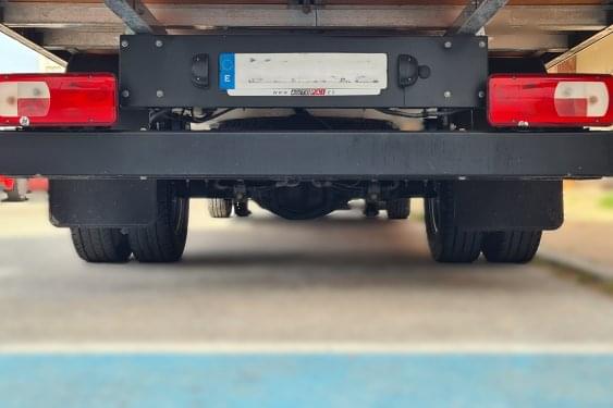 VOLKSWAGEN CRAFTER CHASIS 35 CABINA SIMPLE L4 BATALLA LARGA 2021 de segunda mano
