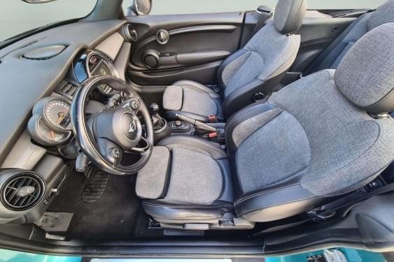 MINI MINI ONE CABRIO 1.2i 102cv. 2016 de segunda mano