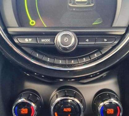 MINI MINI ONE CABRIO 1.2i 102cv. 2016 de segunda mano