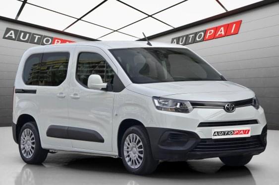 TOYOTA PROACE CITY COMBI 1.5d 100cv. 2021 de segunda mano