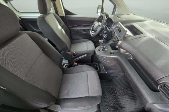 TOYOTA PROACE CITY COMBI 1.5d 100cv. 2021 de segunda mano