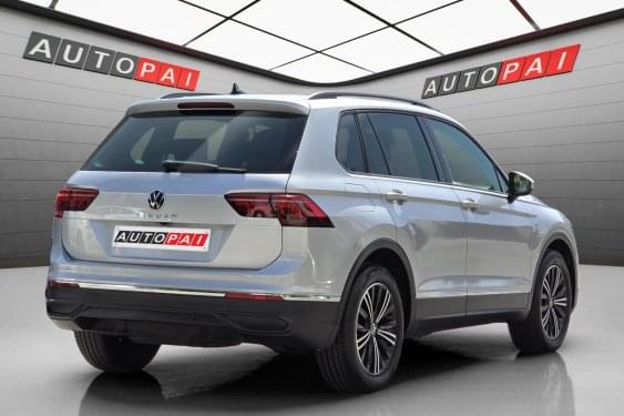 VOLKSWAGEN TIGUAN 2.0 TDI 150cv. DSG automático 2022 de segunda mano
