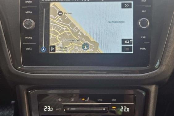 VOLKSWAGEN TIGUAN 2.0 TDI 150cv. DSG automático 2022 de segunda mano