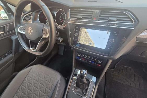 VOLKSWAGEN TIGUAN 2.0 TDI 150cv. DSG automático 2022 de segunda mano