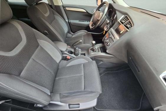 CITROEN C4 1.6 BlueHDI 100cv. LIVE EDITION 2017 de segunda mano
