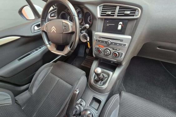 CITROEN C4 1.6 BlueHDI 100cv. LIVE EDITION 2017 de segunda mano