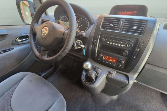 FIAT SCUDO 2.0 Multijet 130cv. 8 plazas 2015 de segunda mano