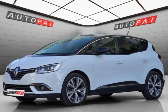 RENAULT SCÉNIC 1.3tce 140cv. Authentique 2018 de segunda mano