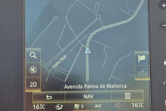 RENAULT SCÉNIC 1.3tce 140cv. Authentique 2018 de segunda mano