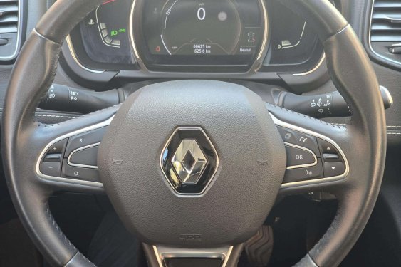 RENAULT SCÉNIC 1.3tce 140cv. Authentique 2018 de segunda mano