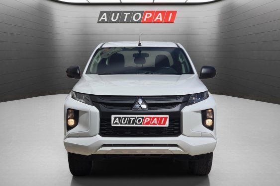 MITSUBISHI L200 220 DI-D M-PRO DOBLE CABINA 2.3D 150cv. 2021 de segunda mano