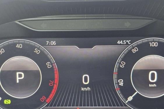 SKODA KAMIQ 1.0 TSI 110cv. DSG LIVE 2021 de segunda mano