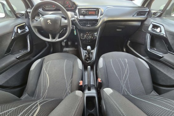 PEUGEOT 208 1.6 BlueHDI 75cv. ACCESS 2018 de segunda mano