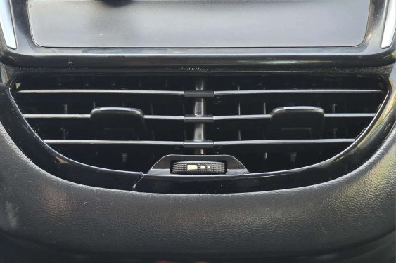 PEUGEOT 208 1.6 BlueHDI 75cv. ACCESS 2018 de segunda mano