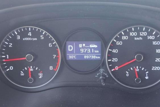 KIA PICANTO 1.2 CVVT 84cv. GT-LINE AUTOMÁTICO 2019 de segunda mano