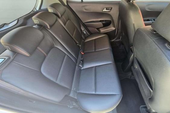 KIA PICANTO 1.2 CVVT 84cv. GT-LINE AUTOMÁTICO 2019 de segunda mano