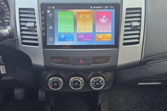 PEUGEOT 4007 2.2HDI 160cv. 4WD SPORT LINE 7 plazas 2011 de segunda mano