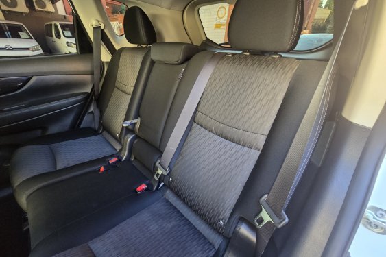 NISSAN X-TRAIL 1.7 dci 150cv. 4x4 ACENTA 5 plazas 2020 de segunda mano