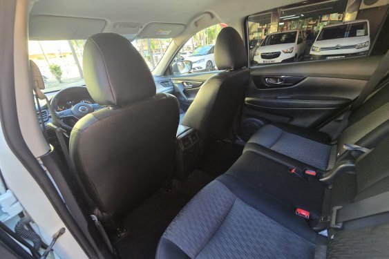 NISSAN X-TRAIL 1.7 dci 150cv. 4x4 ACENTA 5 plazas 2020 de segunda mano