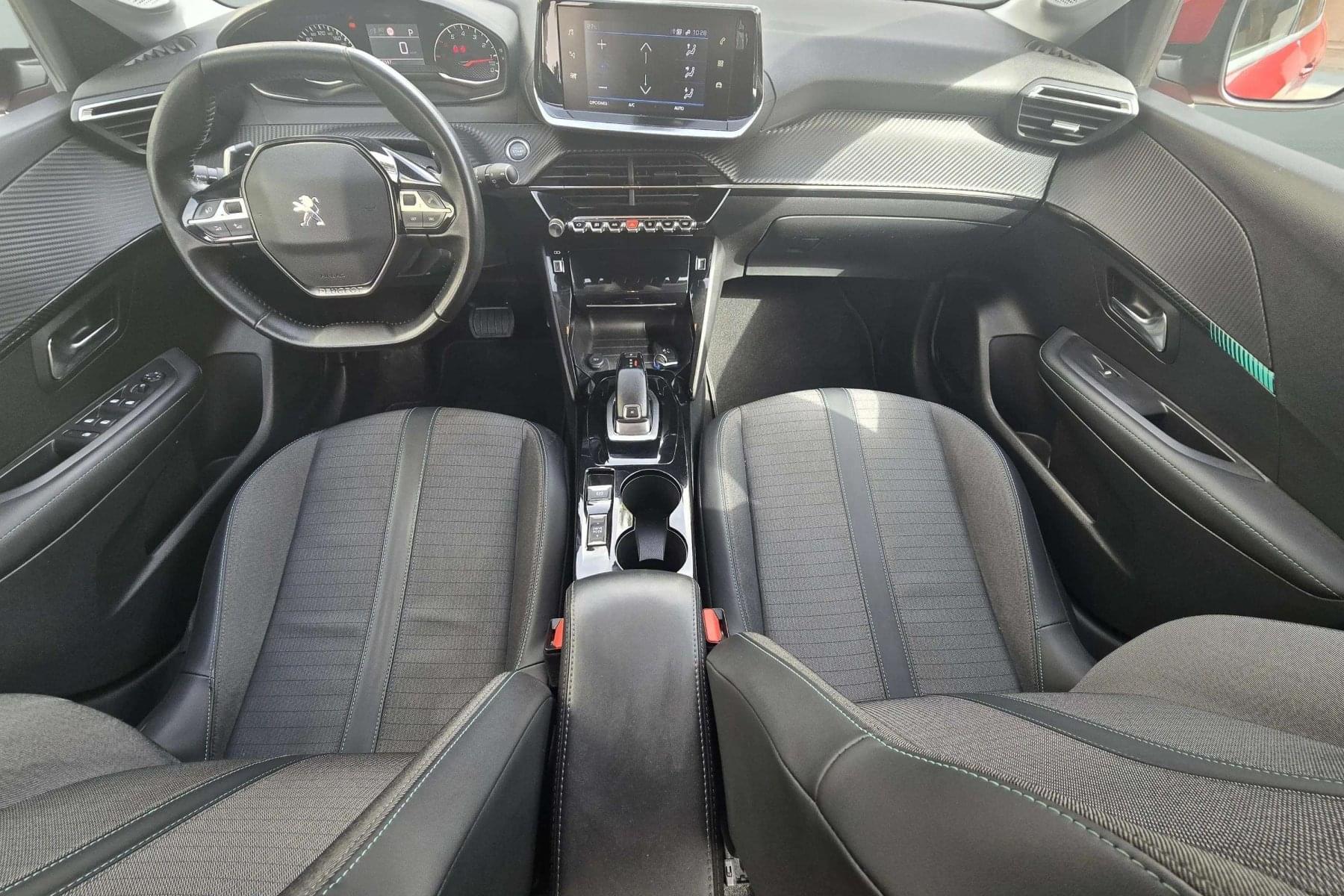 PEUGEOT 208 1.2 100cv. S&S EAT8 automático ALLURE 13