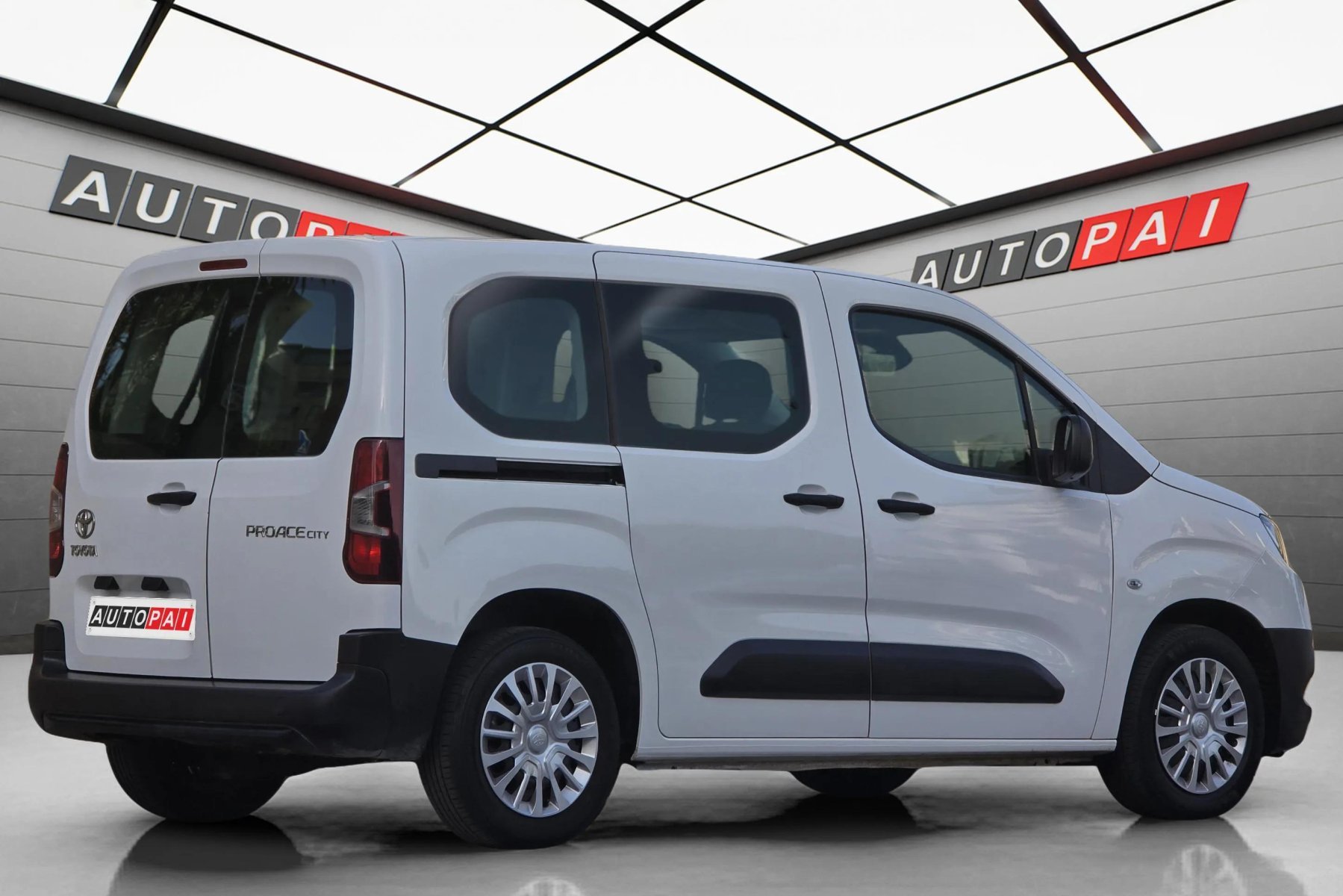 TOYOTA PROACE CITY VERSO 1.5d 100cv. 9