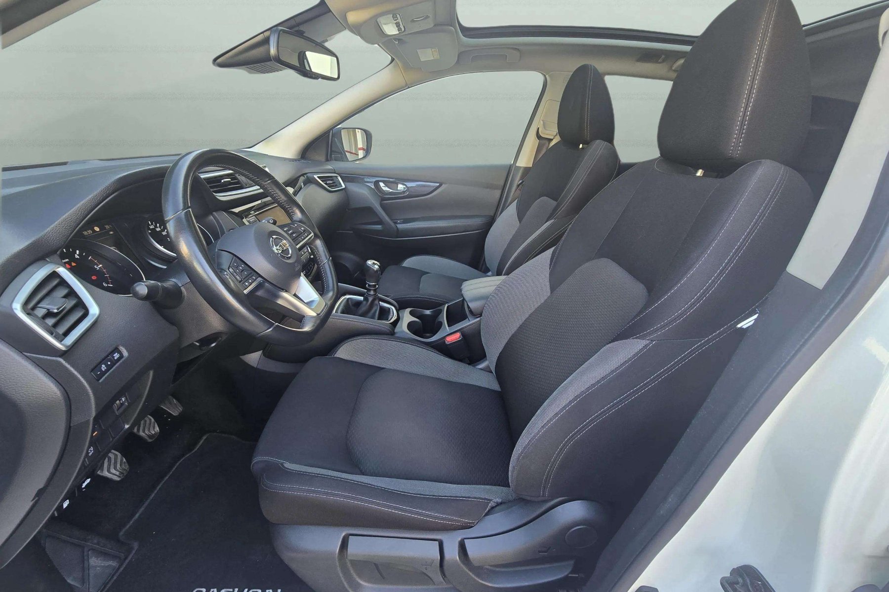 NISSAN QASHQAI 1.7 dci 150cv. N-Connecta 4x2 8