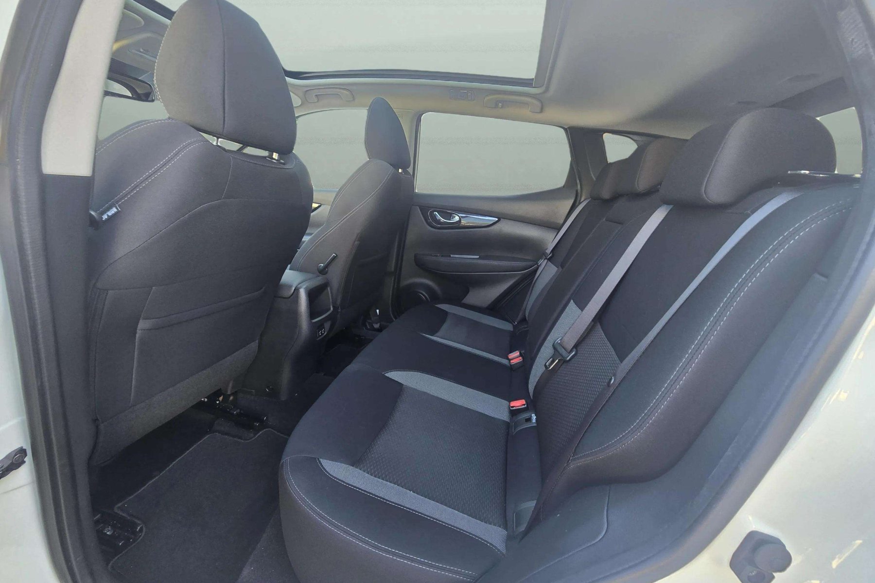 NISSAN QASHQAI 1.7 dci 150cv. N-Connecta 4x2 9