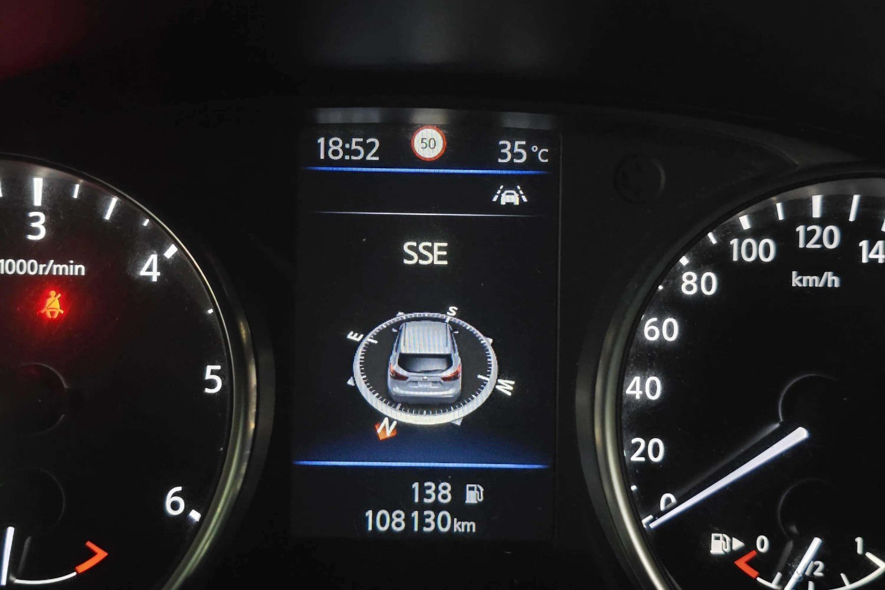 NISSAN QASHQAI 1.7 dci 150cv. N-Connecta 4x2 23