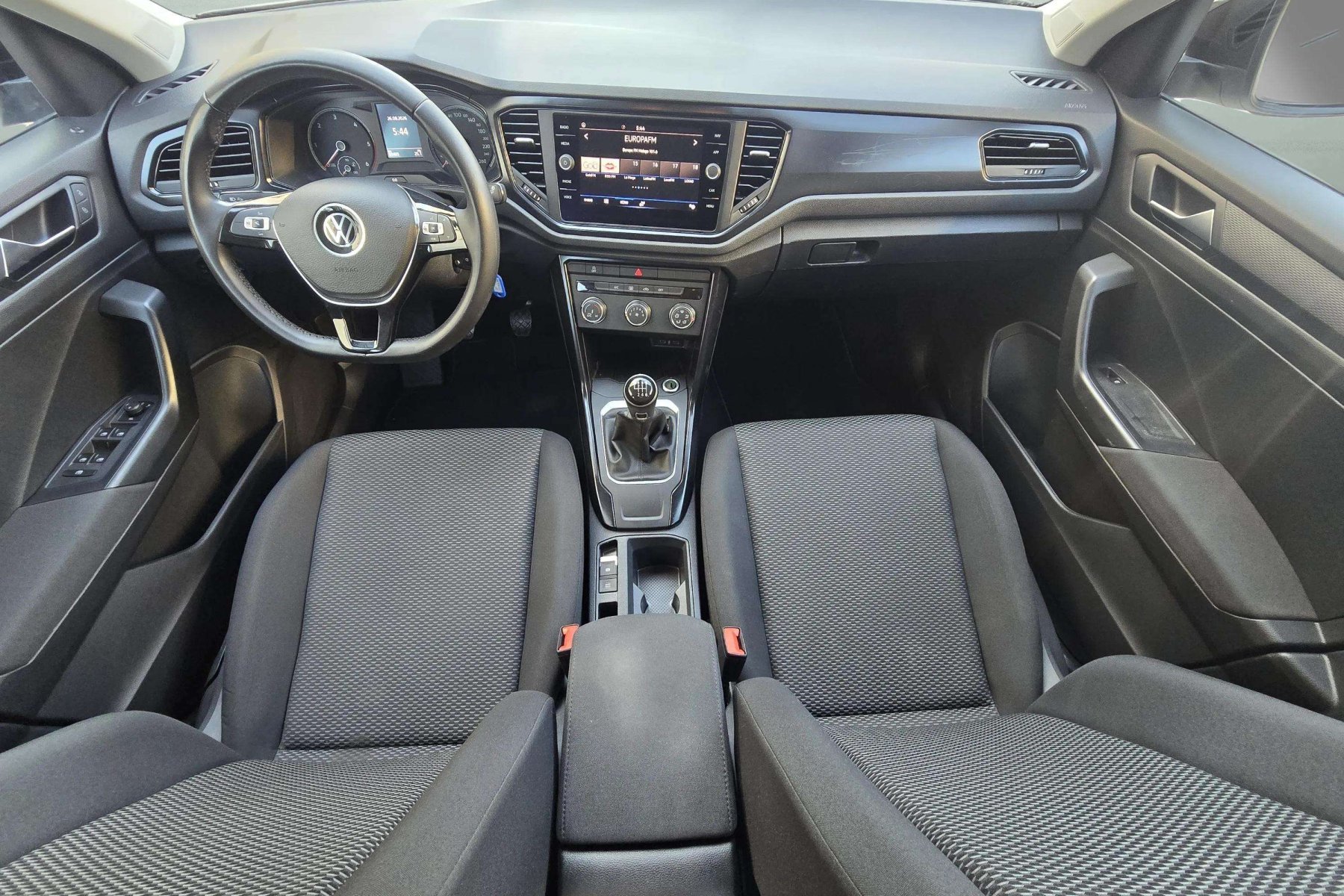 VOLKSWAGEN T-ROC 1.6 TDI 115cv. ADVANCED 11 