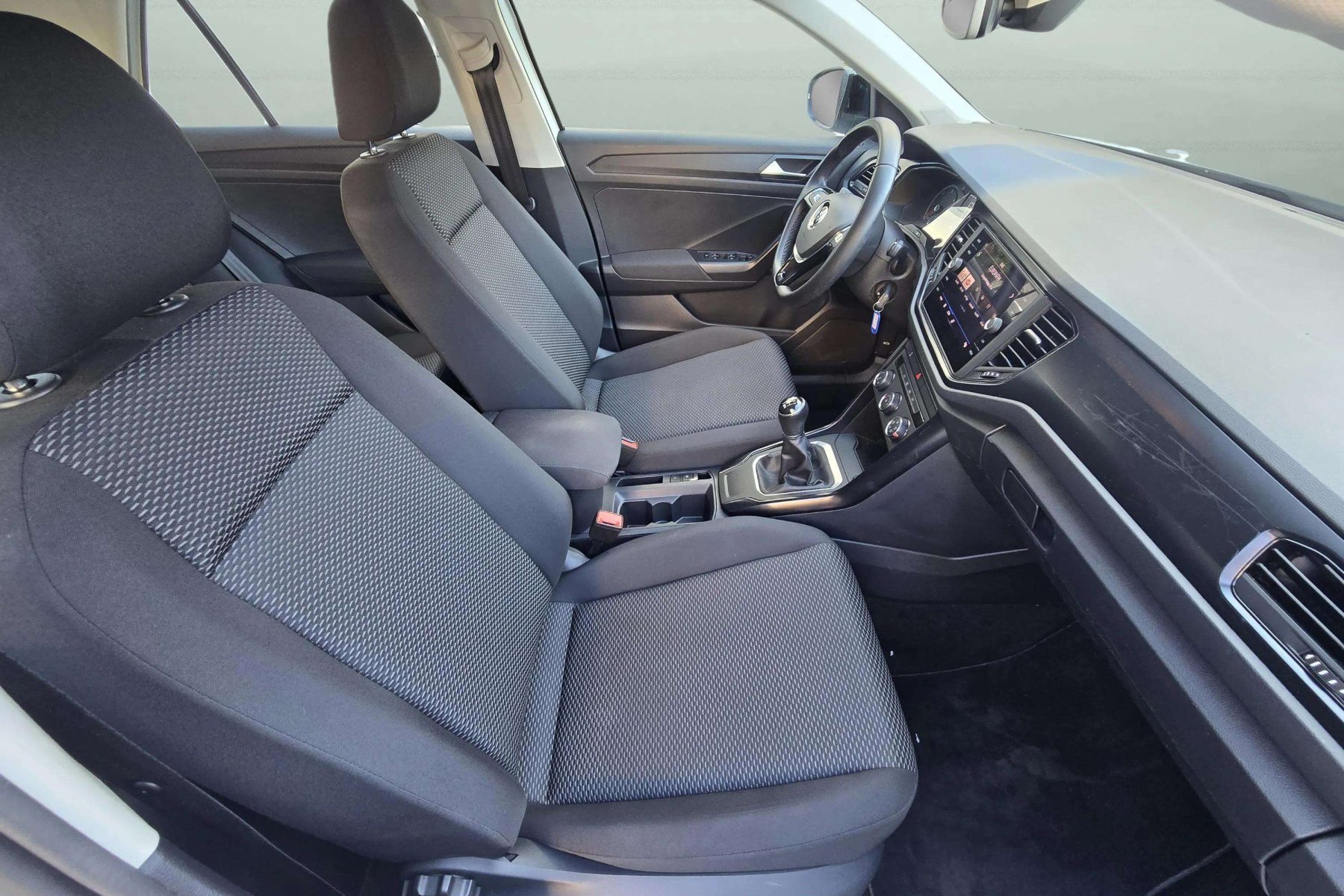 VOLKSWAGEN T-ROC 1.6 TDI 115cv. ADVANCED 16 
