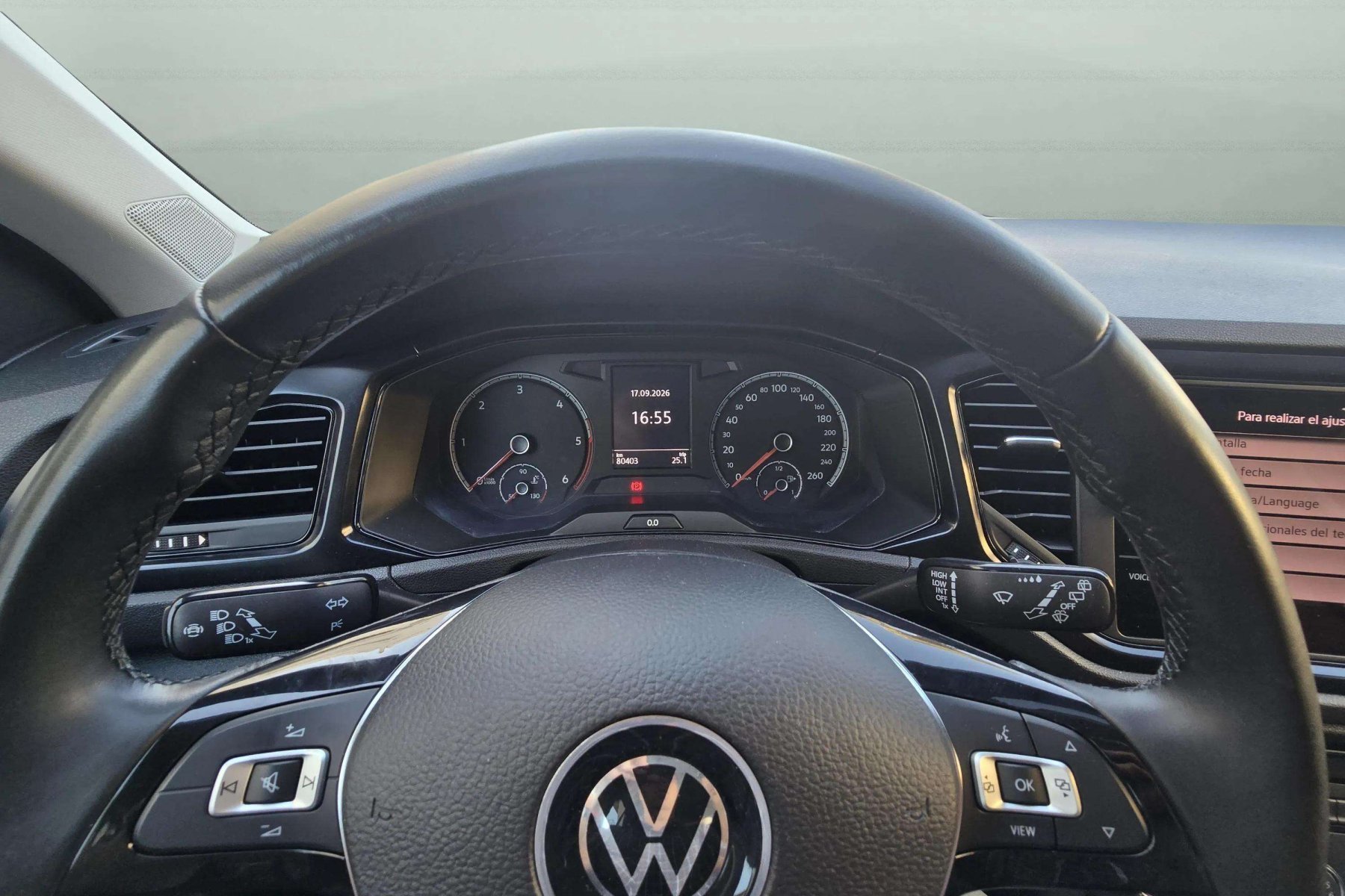 VOLKSWAGEN T-ROC 1.6 TDI 115cv. ADVANCED 19 