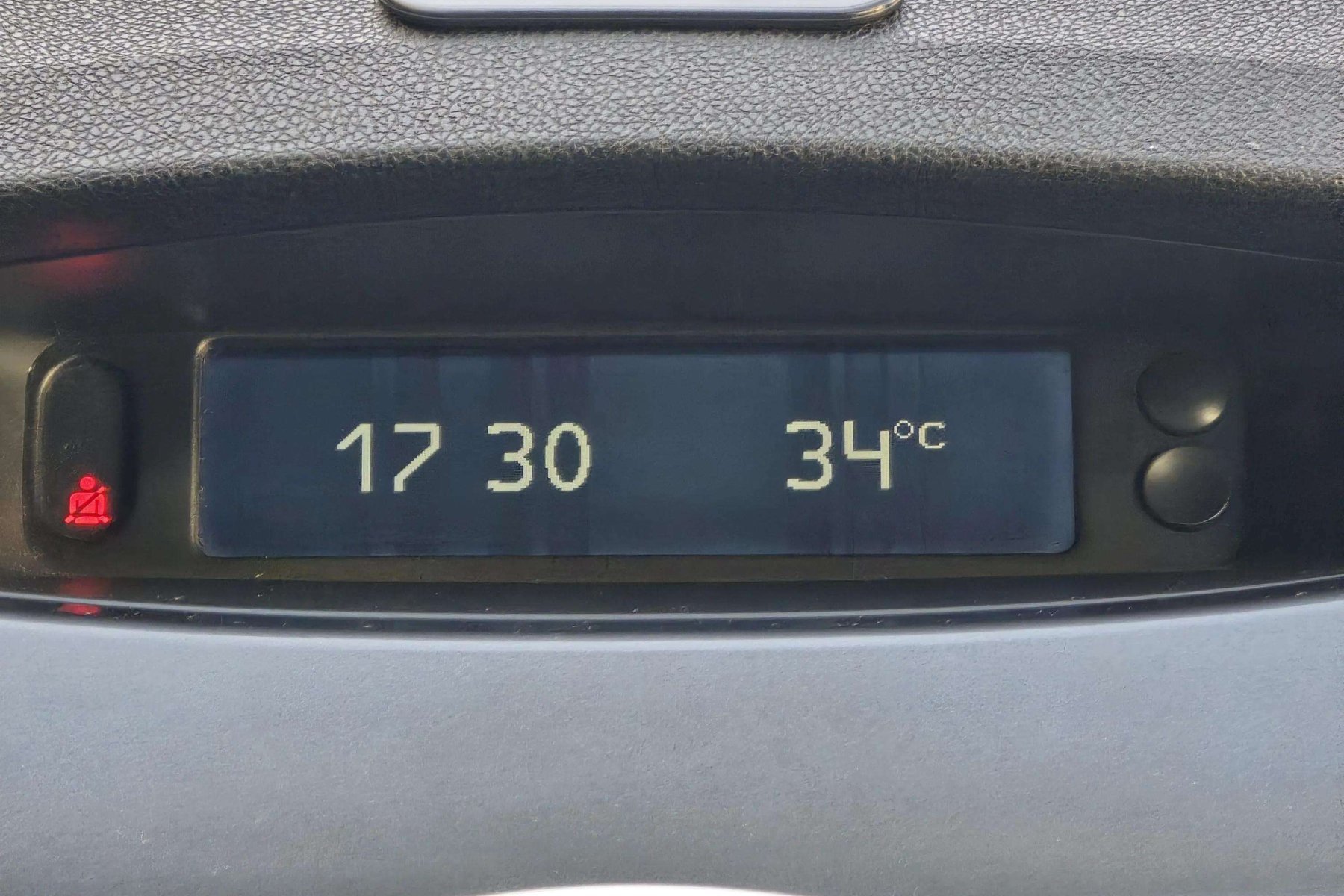 RENAULT LAGUNA 2.0dci 130cv. 16