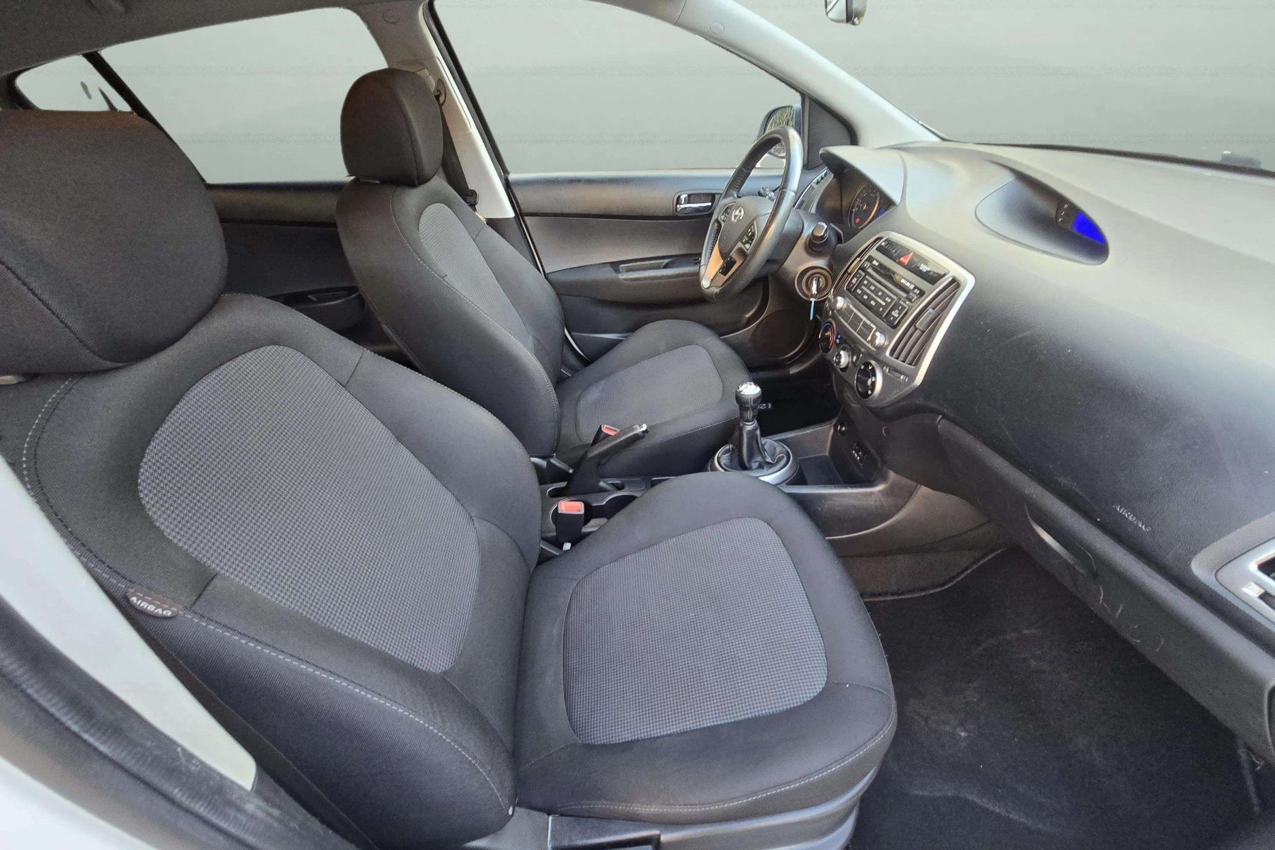 HYUNDAI I20 1.2 MPi 85cv. GO! 16 