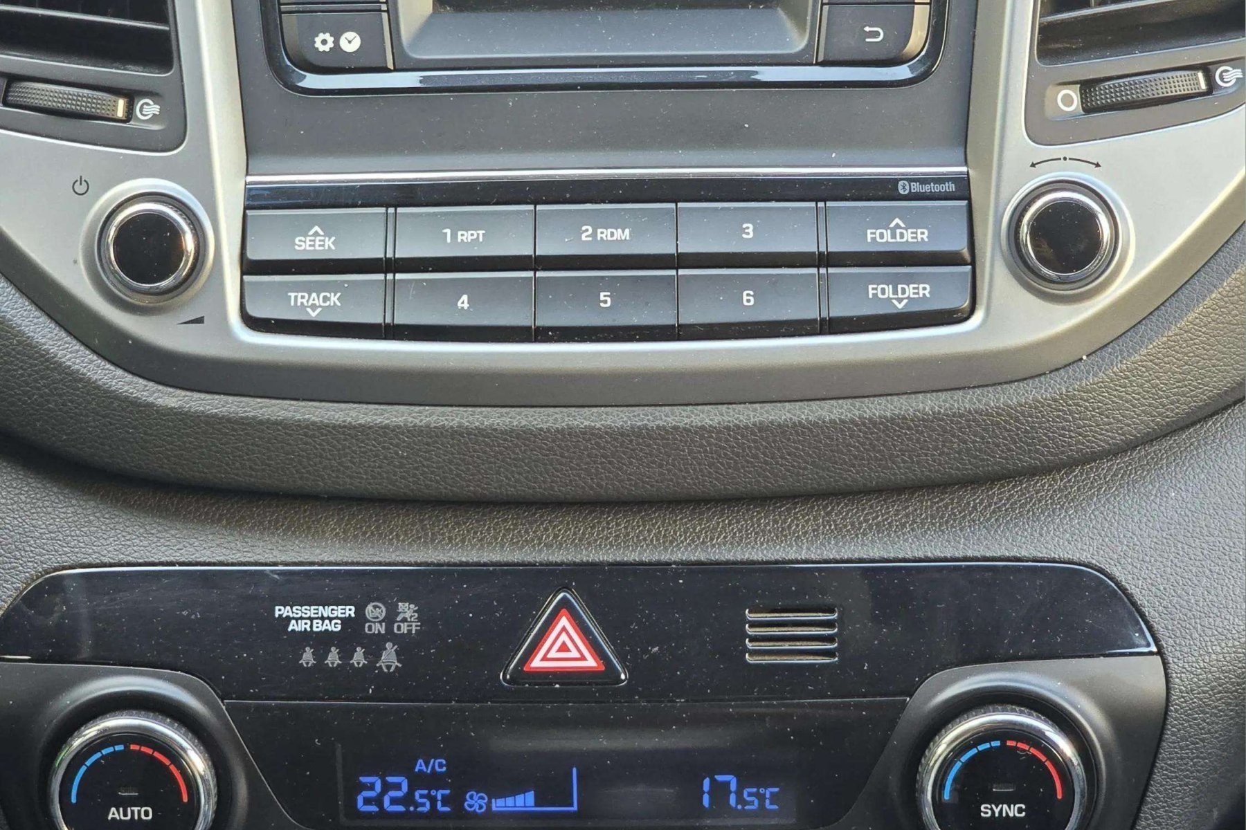 HYUNDAI TUCSON 1.7 CRDI 116cv. ESSENCE 4x2 13