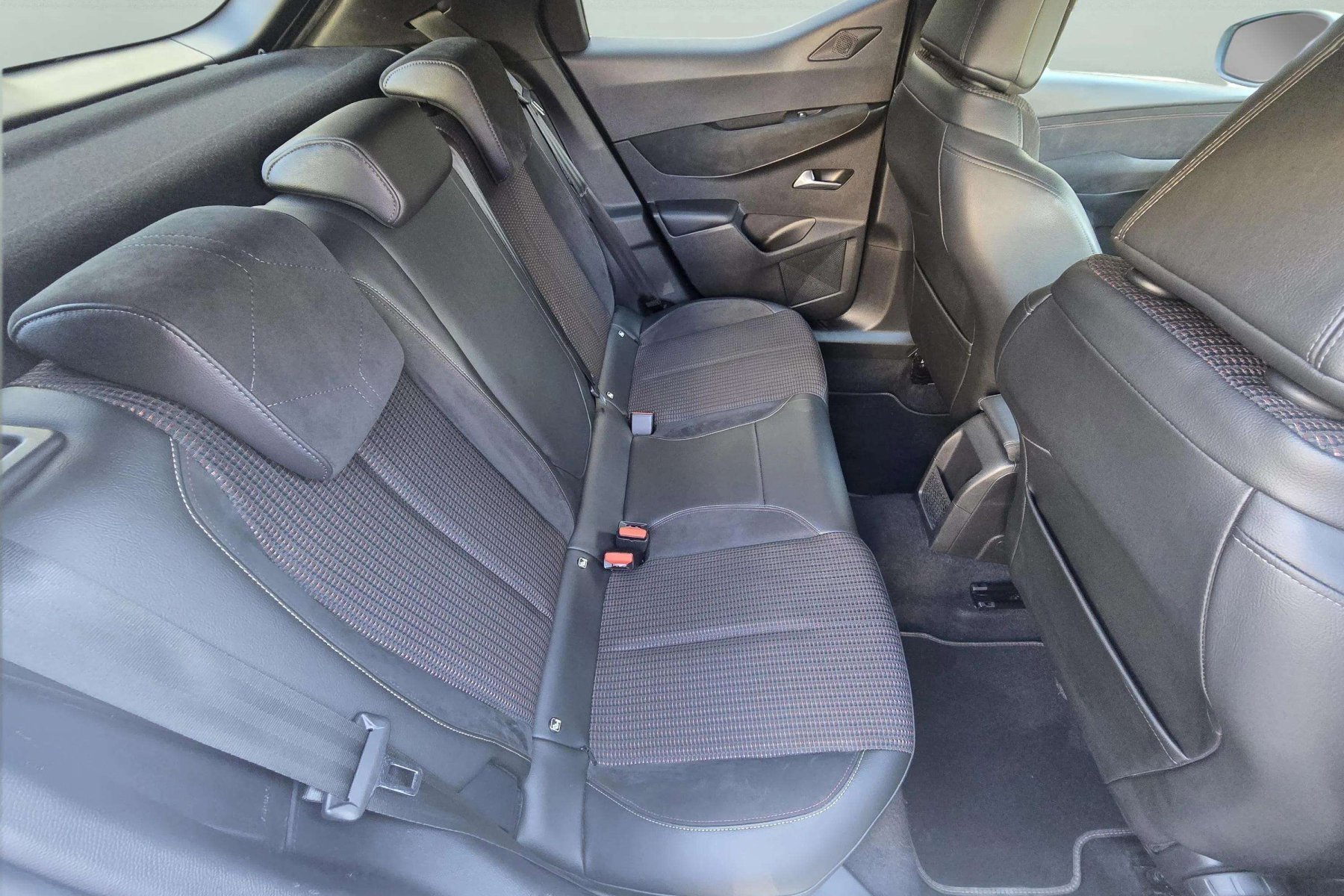 DS DS 3 CROSSBACK 1.2i 100cv. PERFORMANCE LINE 19