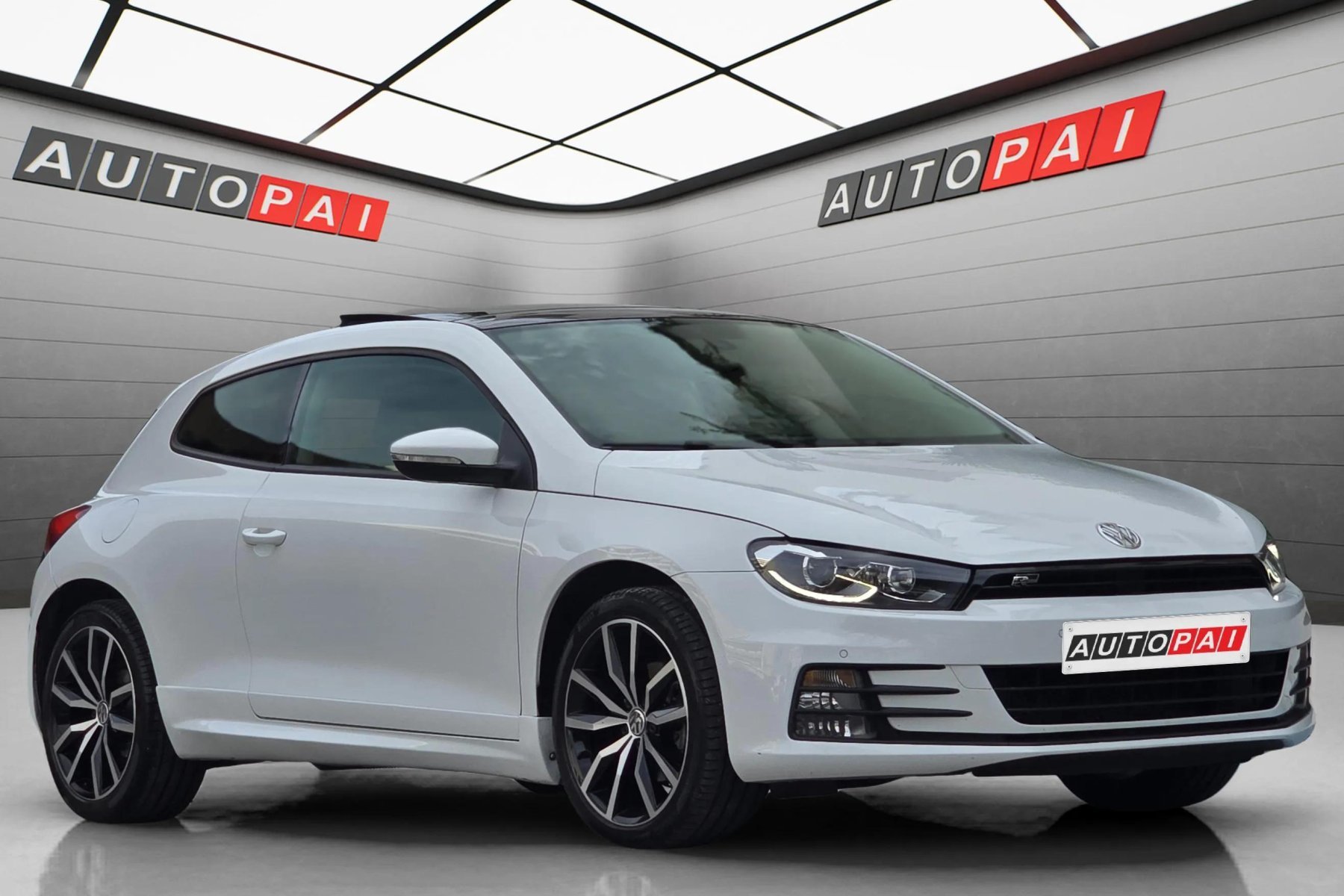 VOLKSWAGEN SCIROCCO 1.4 TSI 125cv. R-Line 3