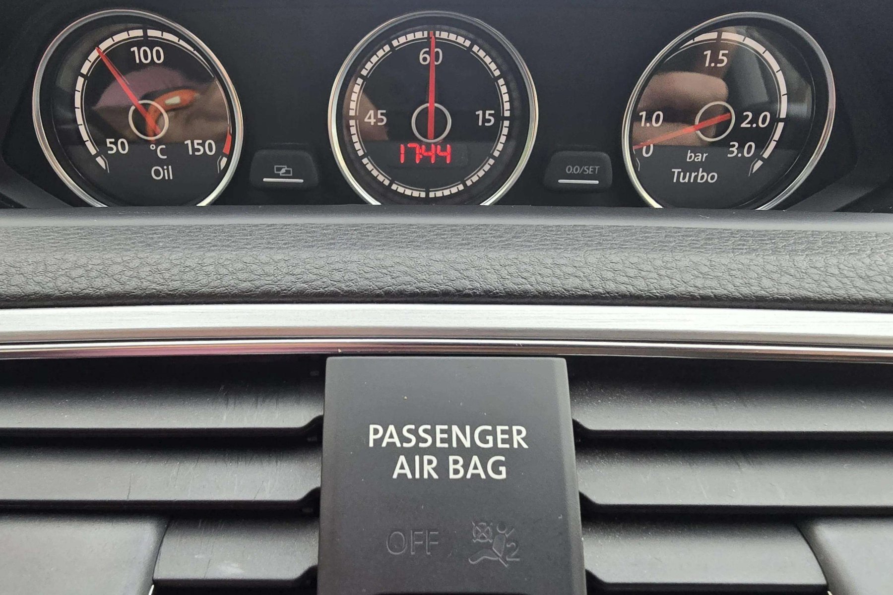 VOLKSWAGEN SCIROCCO 1.4 TSI 125cv. R-Line 30