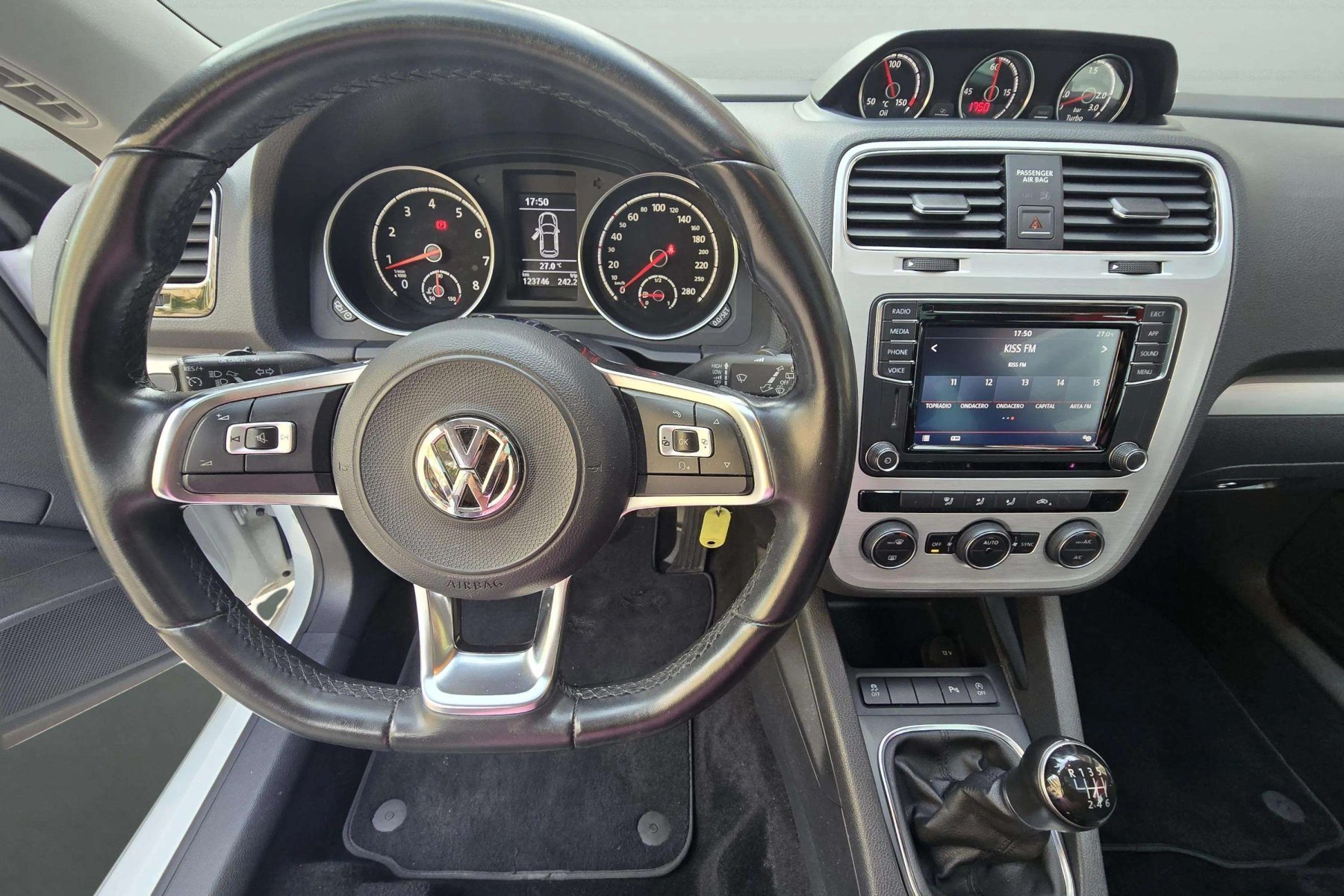 VOLKSWAGEN SCIROCCO 1.4 TSI 125cv. R-Line 33