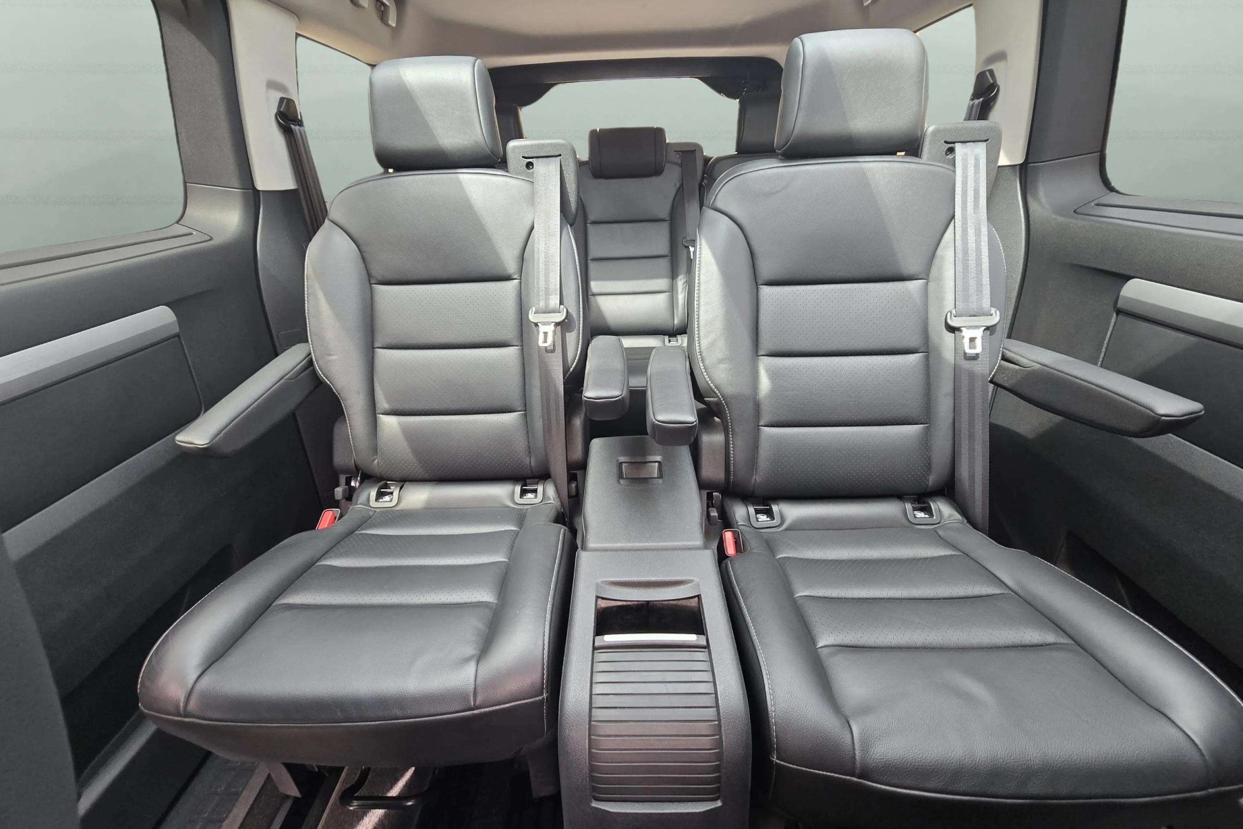 TOYOTA PROACE VERSO L1 VIP 2.0d 180cv. automático 32