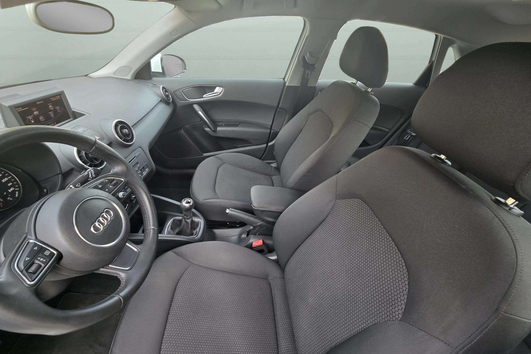 AUDI A1 1.2 TFSI 86cv. AMBITION 11