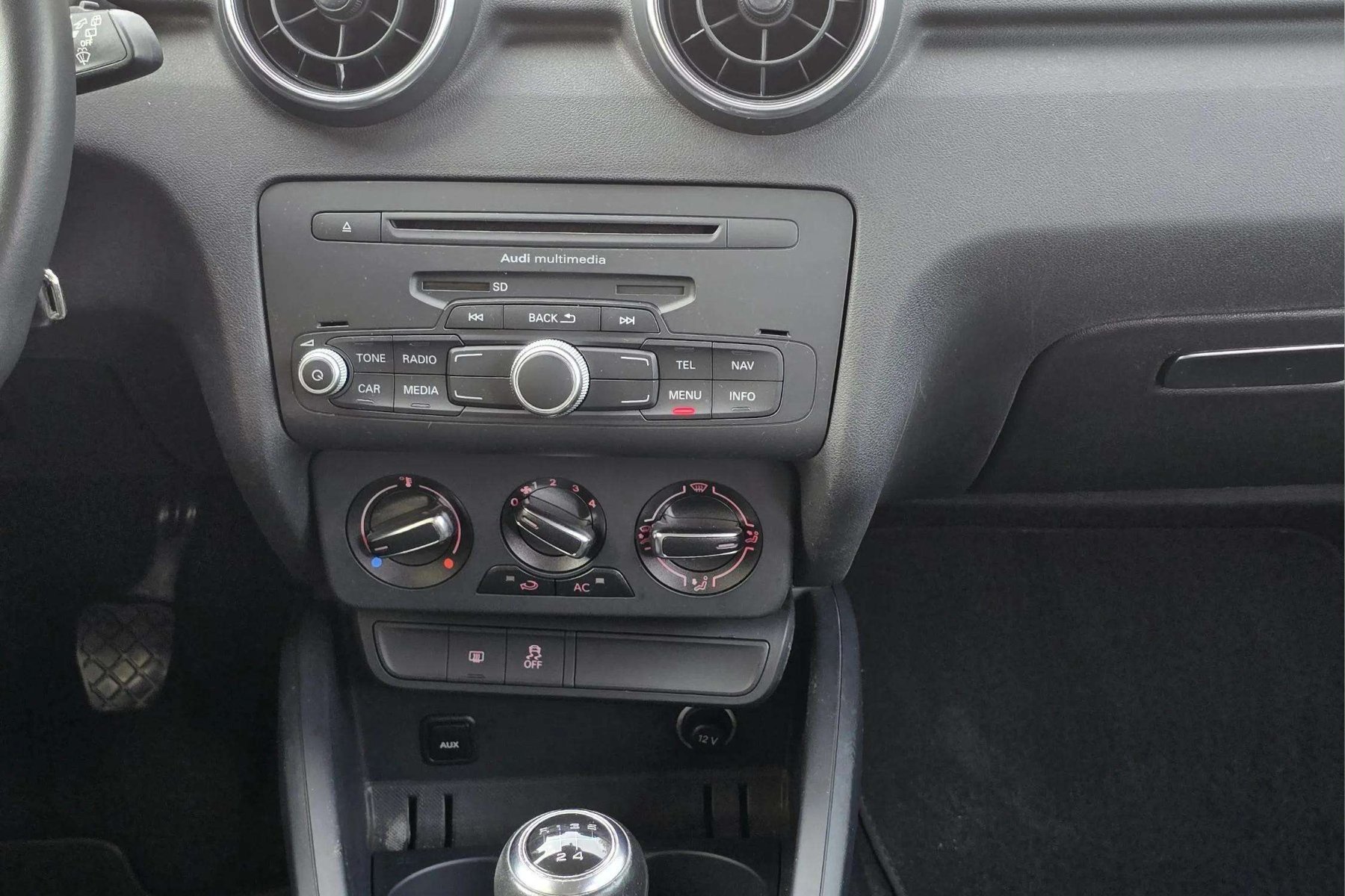 AUDI A1 1.2 TFSI 86cv. AMBITION 17