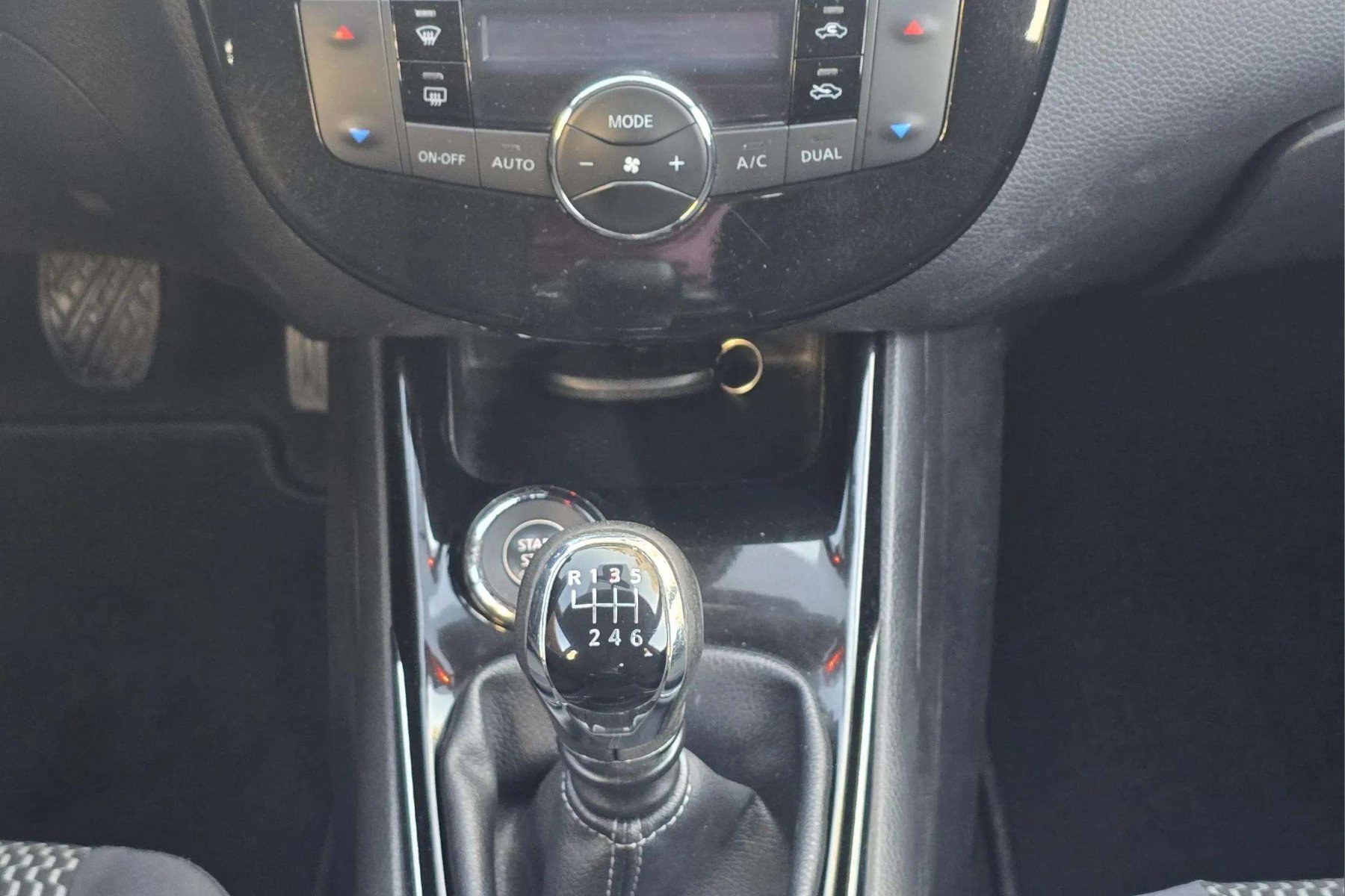 NISSAN PULSAR 1.5 dci 110cv. VISIA 13 