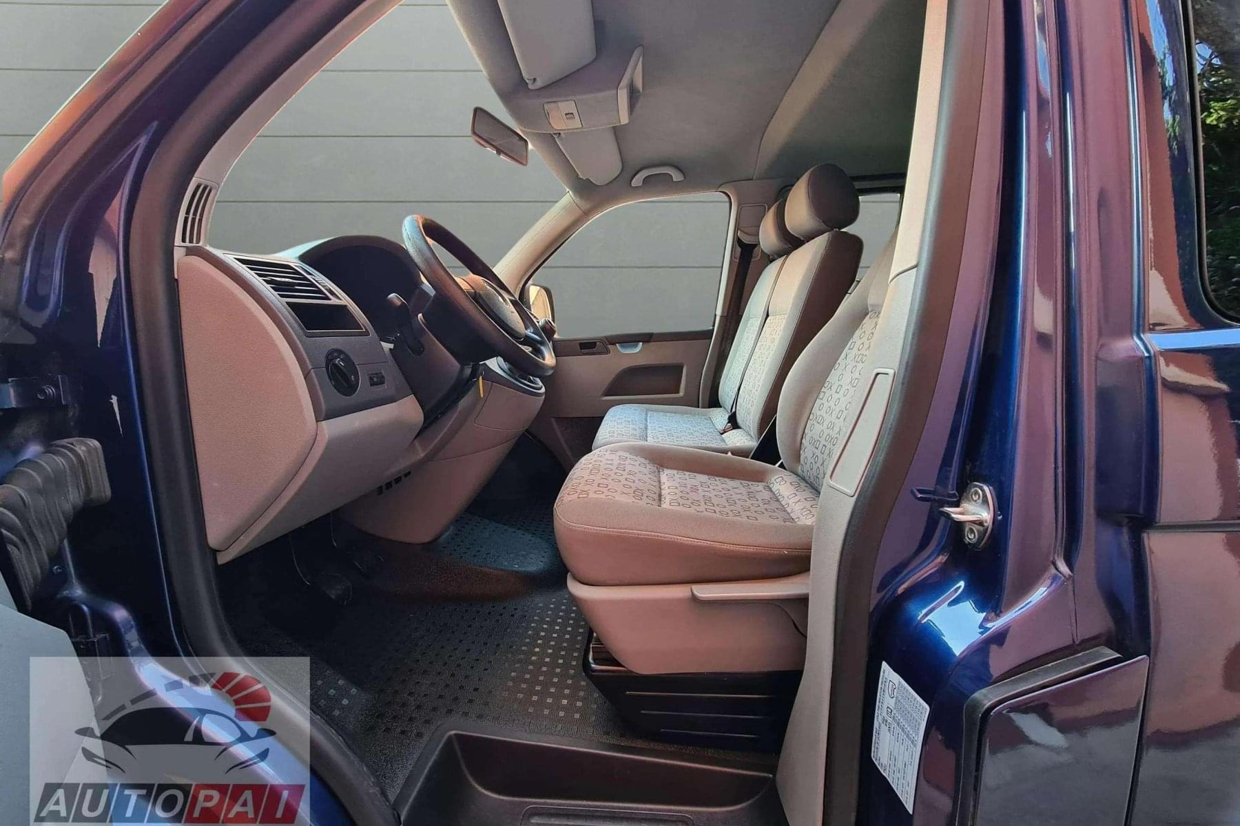 VOLKSWAGEN CARAVELLE LARGO COMBI 2.5 TDI 130cv.(TURISMO) 10