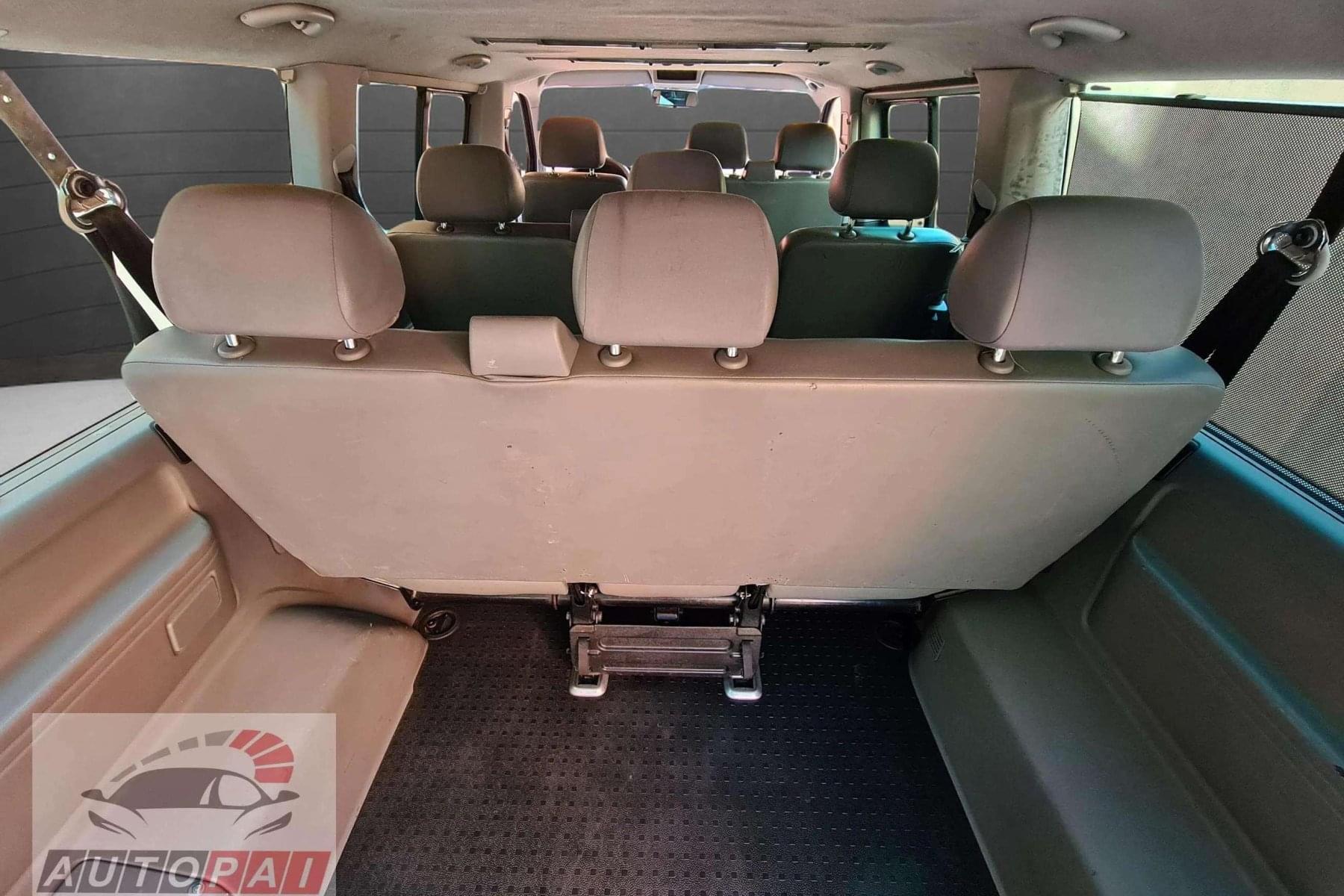 VOLKSWAGEN CARAVELLE LARGO COMBI 2.5 TDI 130cv.(TURISMO) 15