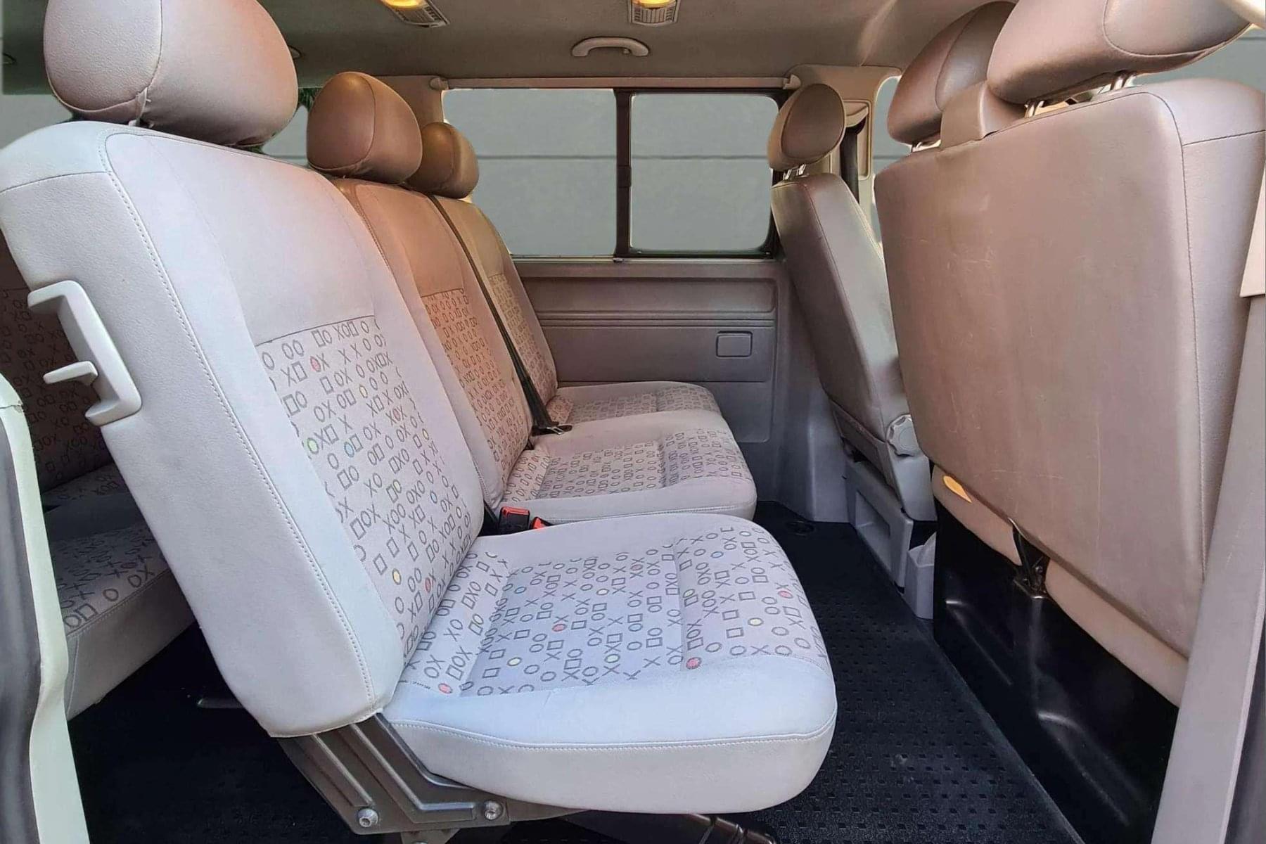 VOLKSWAGEN CARAVELLE LARGO COMBI 2.5 TDI 130cv.(TURISMO) 16