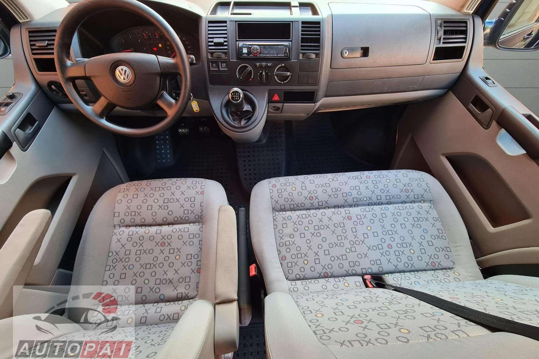 VOLKSWAGEN CARAVELLE LARGO COMBI 2.5 TDI 130cv.(TURISMO) 20