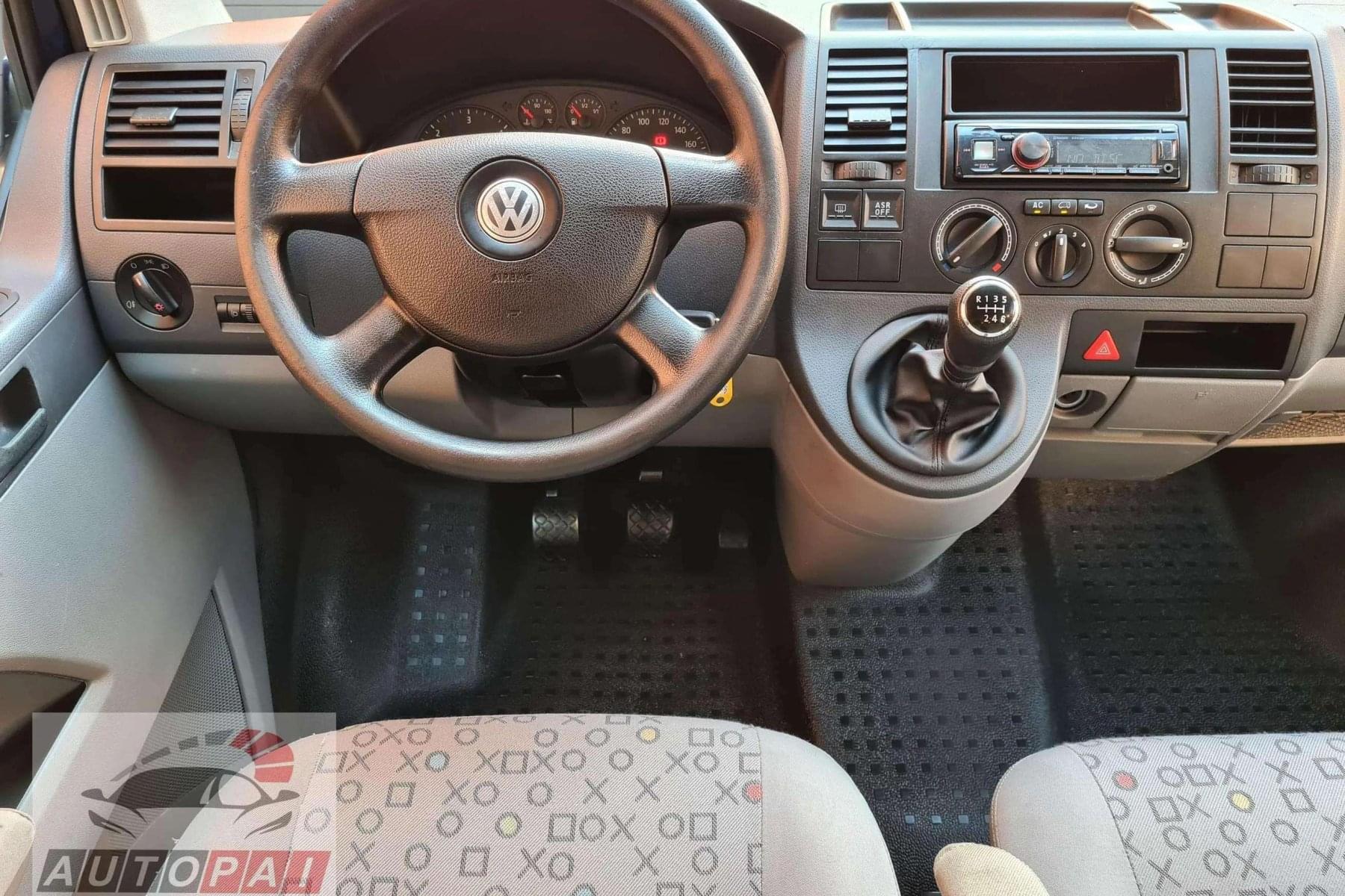 VOLKSWAGEN CARAVELLE LARGO COMBI 2.5 TDI 130cv.(TURISMO) 21