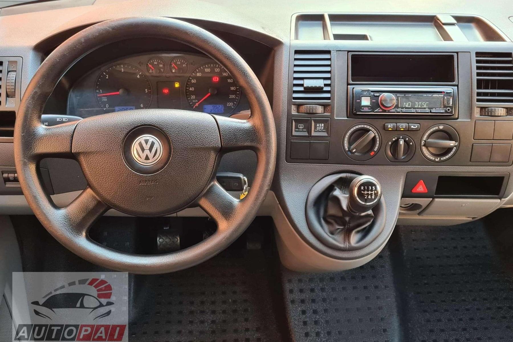 VOLKSWAGEN CARAVELLE LARGO COMBI 2.5 TDI 130cv.(TURISMO) 23