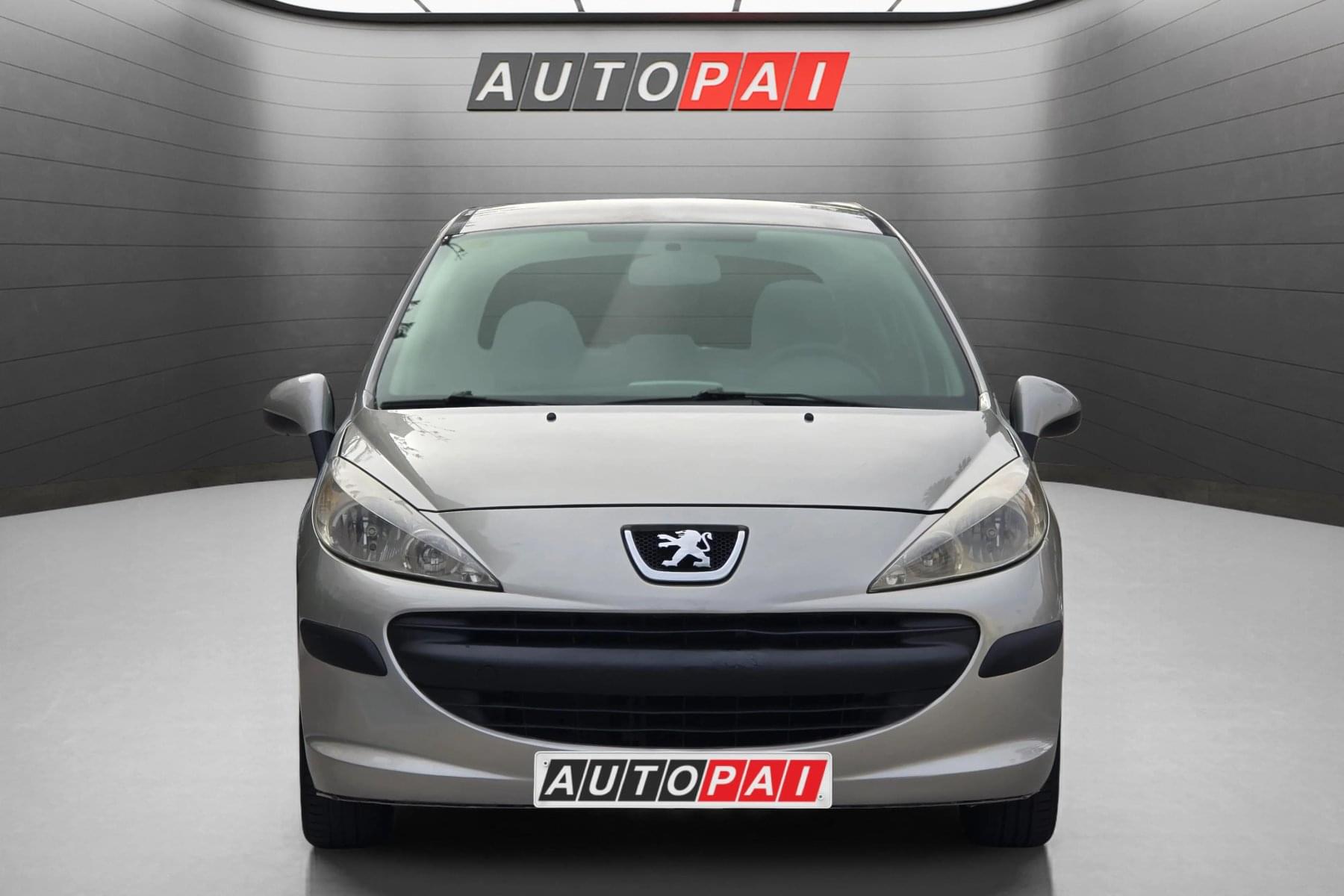 PEUGEOT 207 1.4i 75cv. 2 
