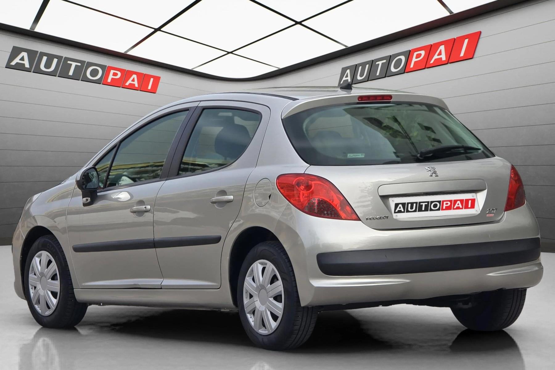 PEUGEOT 207 1.4i 75cv. 3 